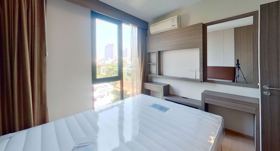 For sale 2 ベッドルーム condo in Watthana, Bangkok