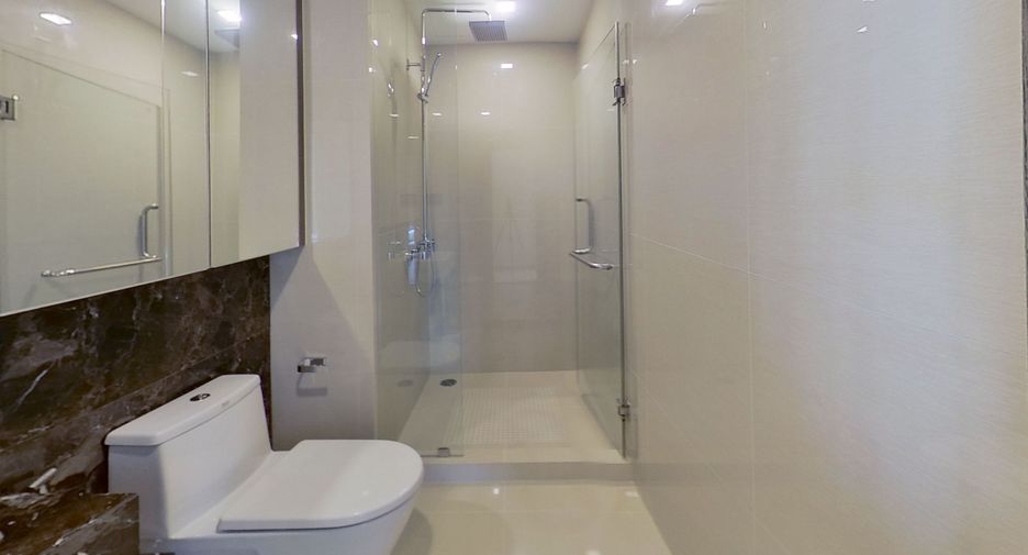 For sale 2 ベッドルーム condo in Watthana, Bangkok