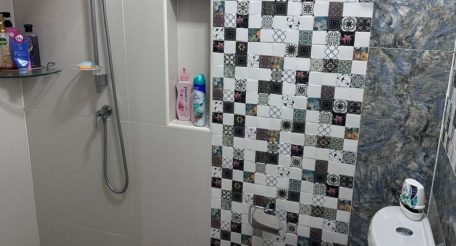 For sale and for rent 3 bedrooms townhouse in Prawet, Bangkok