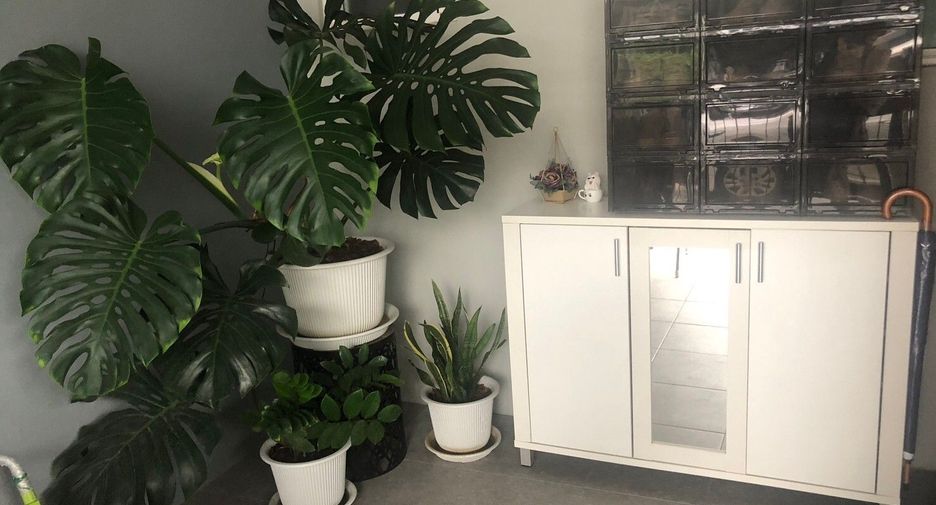 For sale and for rent 3 bedrooms townhouse in Prawet, Bangkok