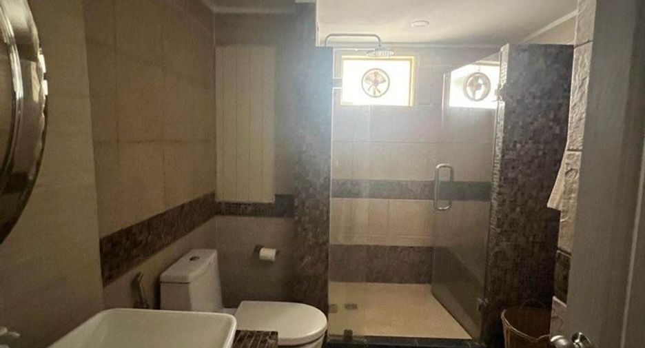 Аренда 3 спальни кондо в Щаттхана, Бангкок