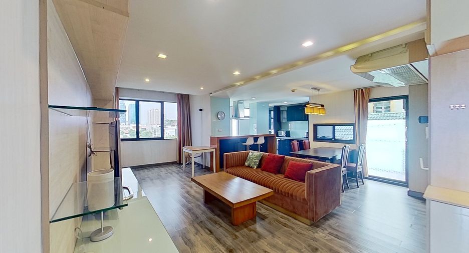 For sale 5 bedrooms condo in Watthana, Bangkok