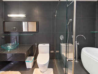 For sale 5 ベッドルーム condo in Watthana, Bangkok
