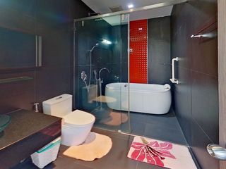 Condo en venta de 5 habitaciones en Watthana, Bangkok