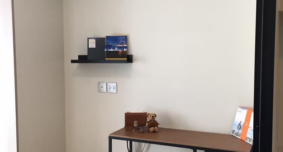 Wohnung zur Miete mit Studio in Khlong Toei, Bangkok