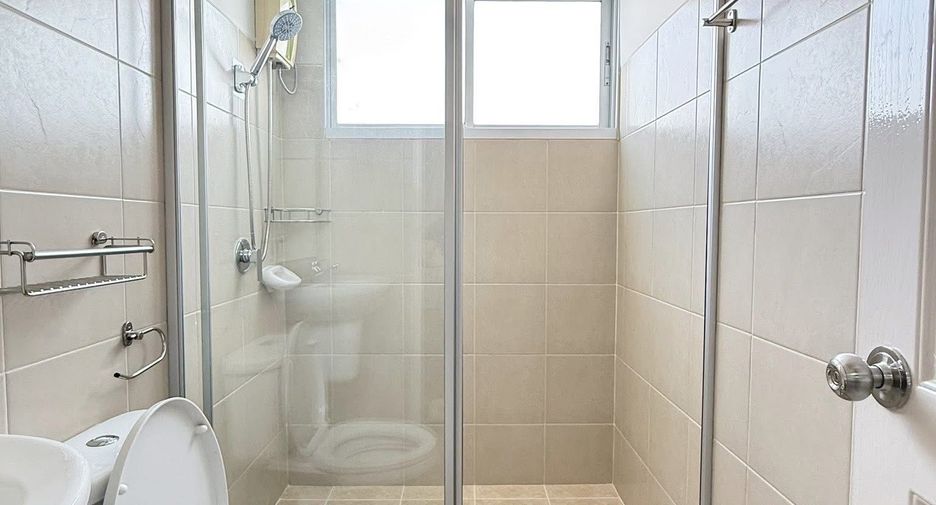 For rent 1 bed condo in Bangkok Yai, Bangkok