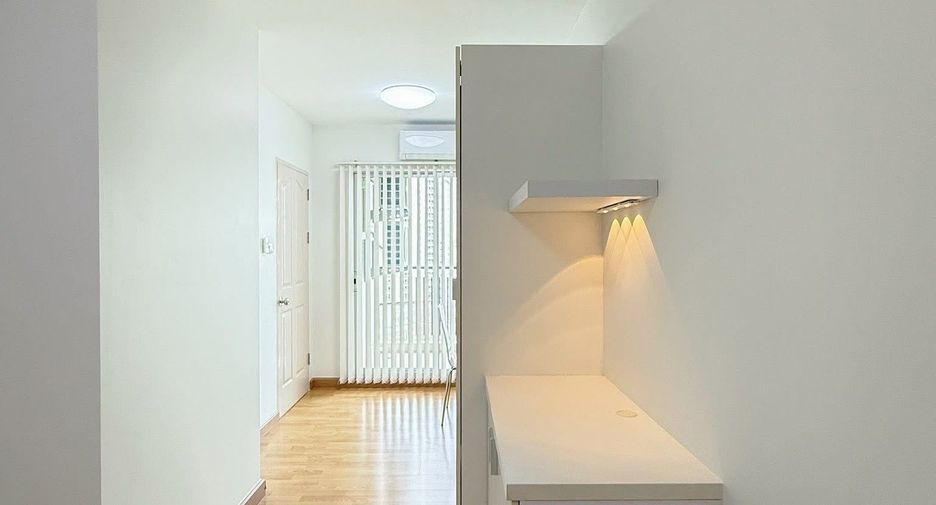 For rent 1 bed condo in Bangkok Yai, Bangkok