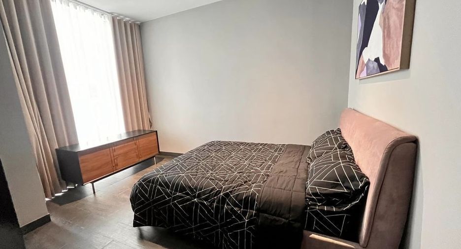 For rent 2 bedrooms condo in Sathon, Bangkok