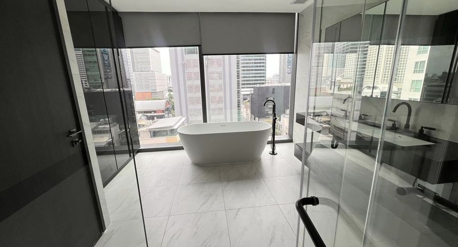 For rent 2 bedrooms condo in Sathon, Bangkok