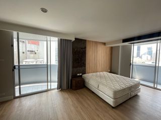 Apartment zur Miete mit 4 Zimmer in Khlong Toei, Bangkok