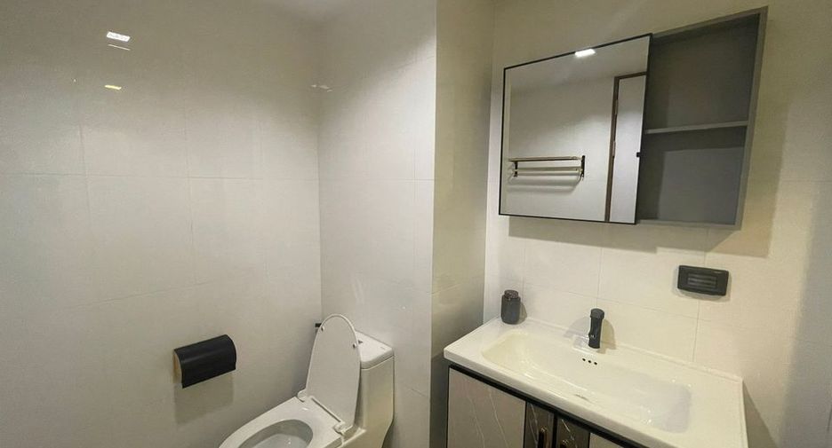 For sale 1 bed condo in Watthana, Bangkok