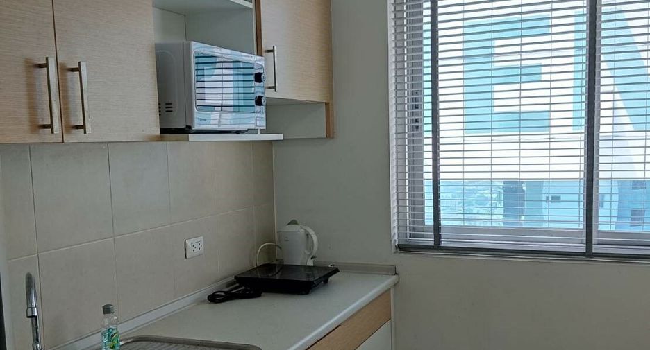 For sale 2 bedrooms condo in Watthana, Bangkok