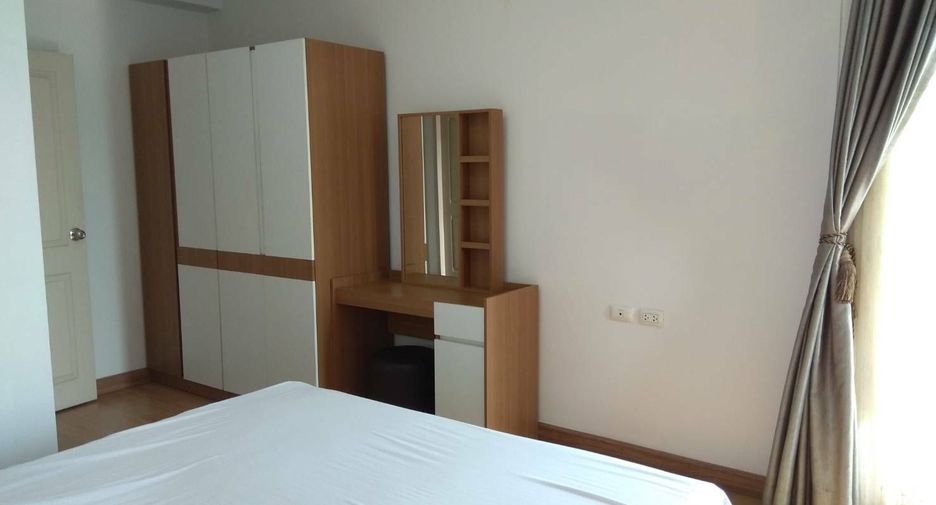 For sale 2 bedrooms condo in Watthana, Bangkok