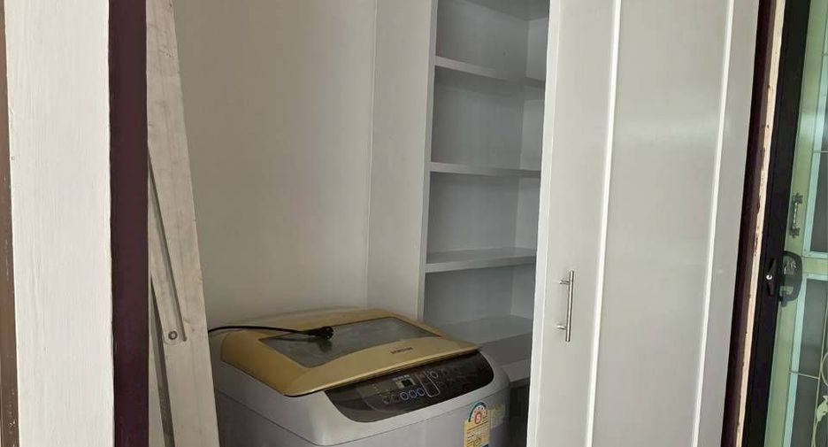 For sale and for rent 3 bedrooms townhouse in Mueang Samut Prakan, Samut Prakan