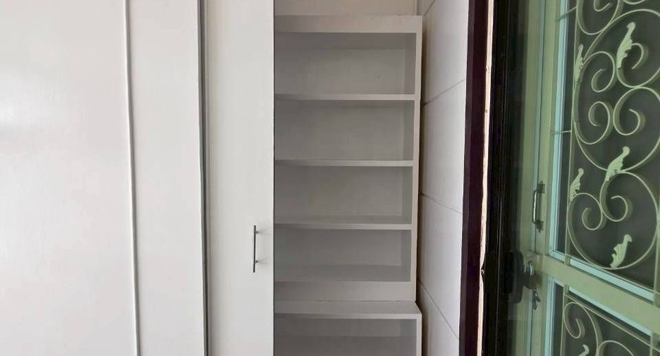For sale and for rent 3 bedrooms townhouse in Mueang Samut Prakan, Samut Prakan