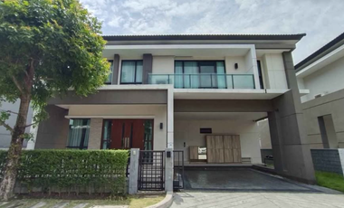 Casa en alquiler de 4 habitaciones en Saphan Sung, Bangkok