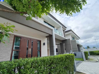 For rent 4 bedrooms house in Saphan Sung, Bangkok