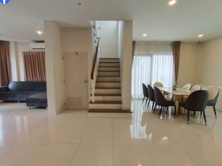 For rent 4 bedrooms house in Saphan Sung, Bangkok