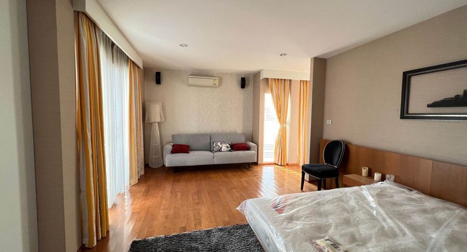 For rent 4 bedrooms house in Suan Luang, Bangkok