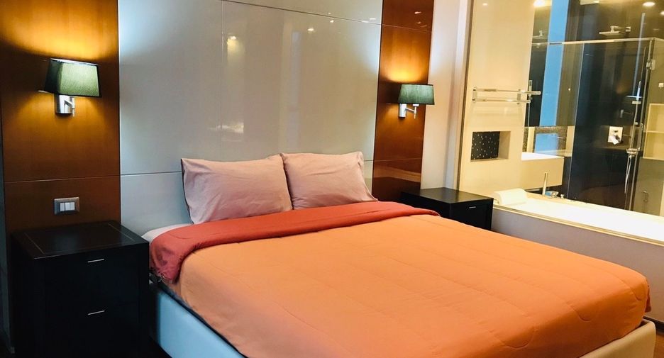 For rent 2 bedrooms condo in Khlong Toei, Bangkok
