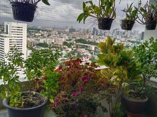 Condo en venta de 4 habitaciones en Watthana, Bangkok