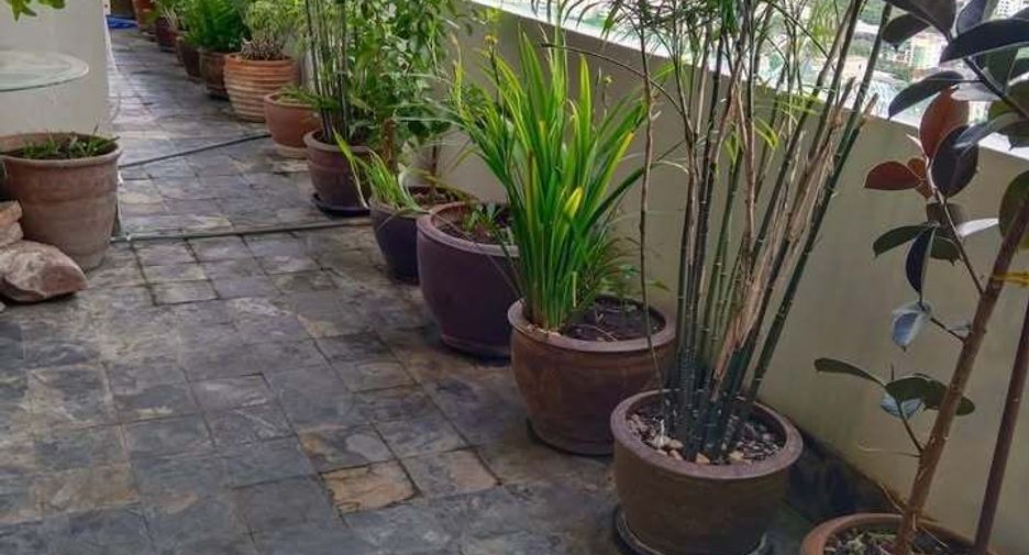 Condo en venta de 4 habitaciones en Watthana, Bangkok