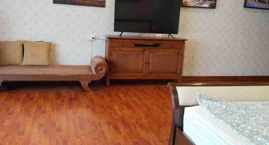 Condo en venta de 4 habitaciones en Watthana, Bangkok