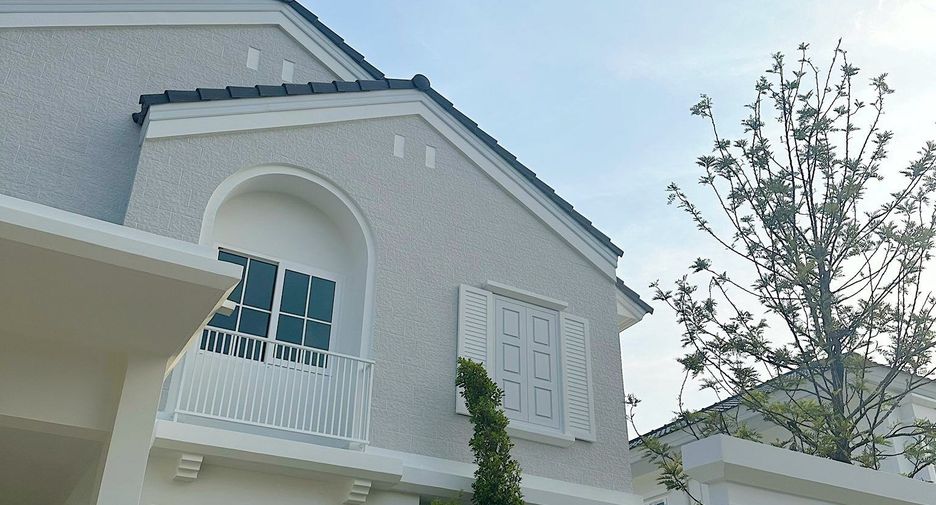 Casa en alquiler de 3 habitaciones en Bang Phli, Samut Prakan