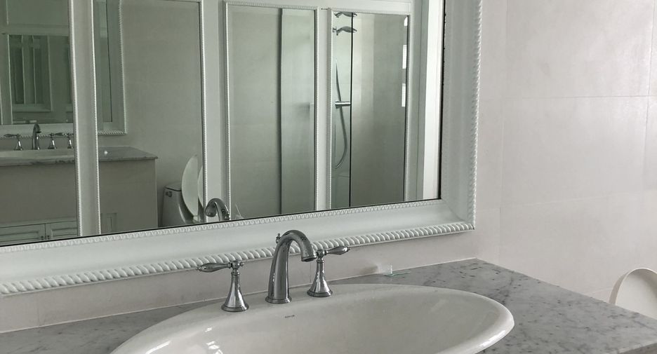 For rent 2 bedrooms condo in Bang Kho Laem, Bangkok