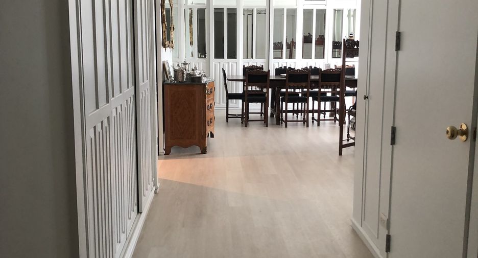 For rent 2 bedrooms condo in Bang Kho Laem, Bangkok