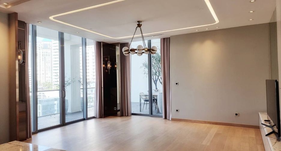 Condo en venta de 3 habitaciones en Sathon, Bangkok