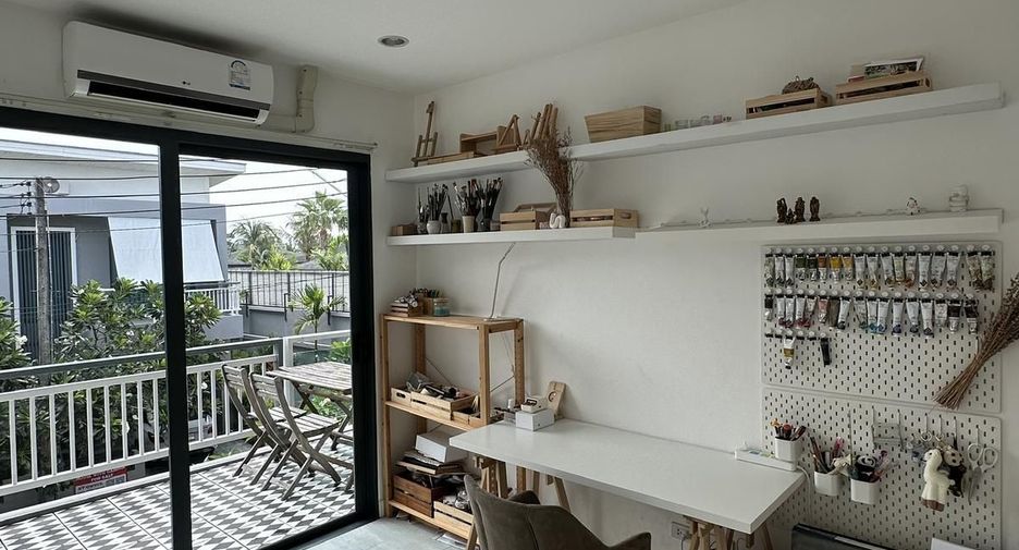 For rent 3 bedrooms townhouse in Thalang, Phuket