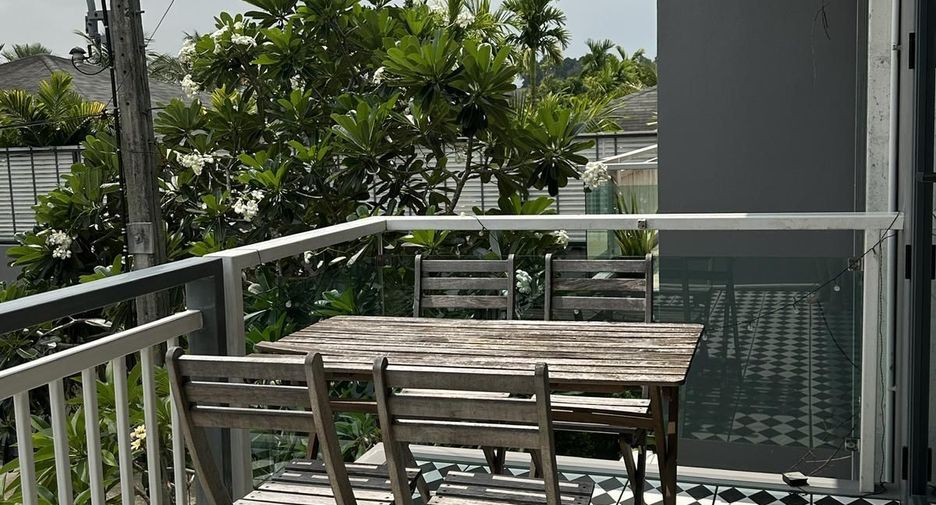 For rent 3 bedrooms townhouse in Thalang, Phuket