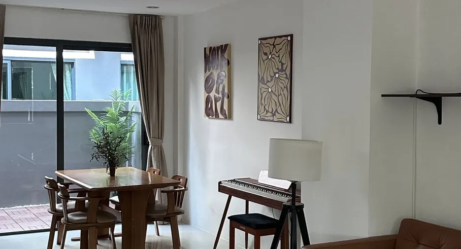 For rent 3 bedrooms townhouse in Thalang, Phuket