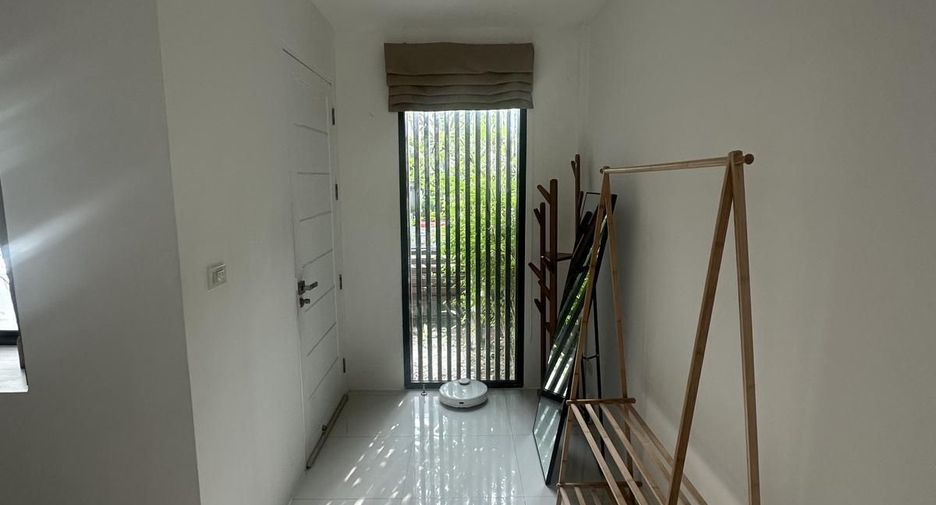For rent 3 bedrooms townhouse in Thalang, Phuket