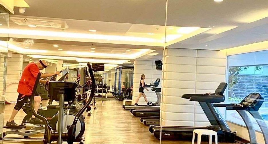 For rent studio condo in Khlong Toei, Bangkok