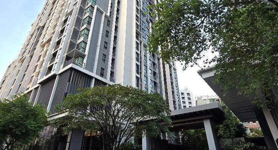 For rent studio condo in Huai Khwang, Bangkok