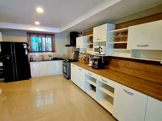 ให้เช่า 4 ห้องนอน บ้านเดี่ยว ใน เมืองภูเก็ต, ภูเก็ต
