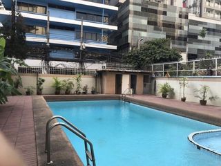 For sale 6 bedrooms retail Space in Watthana, Bangkok