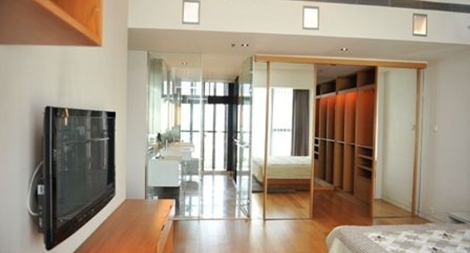 For sale and for rent 3 bedrooms condo in Sathon, Bangkok