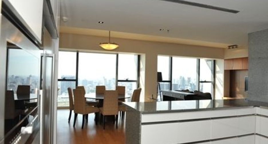 For sale and for rent 3 bedrooms condo in Sathon, Bangkok