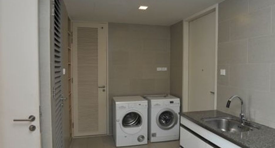 For sale and for rent 3 bedrooms condo in Sathon, Bangkok