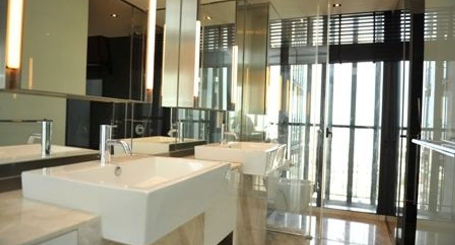 For sale and for rent 3 bedrooms condo in Sathon, Bangkok
