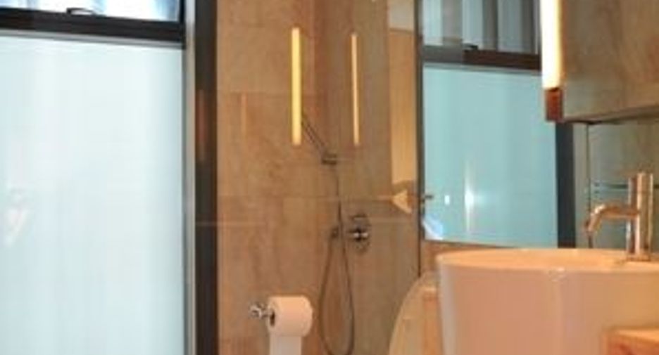 For sale and for rent 3 bedrooms condo in Sathon, Bangkok