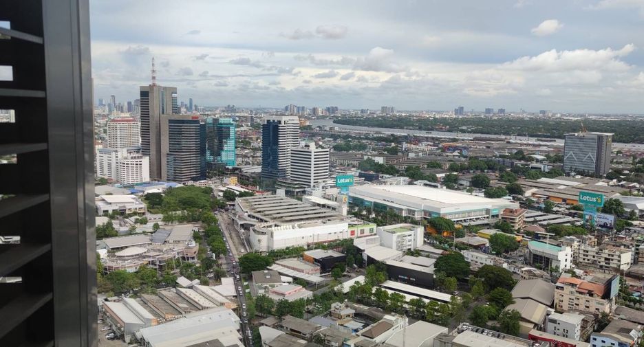 For sale 2 bedrooms condo in Khlong Toei, Bangkok