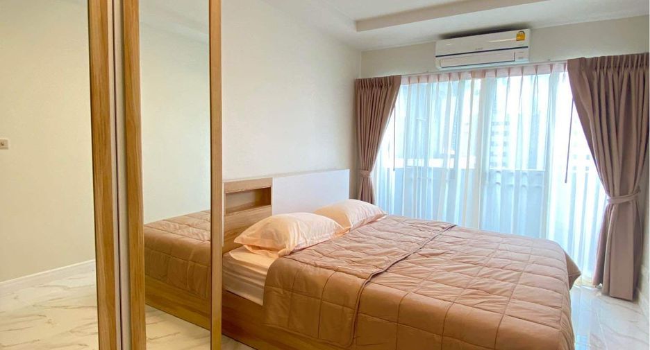 For rent 2 ベッドルーム condo in Watthana, Bangkok