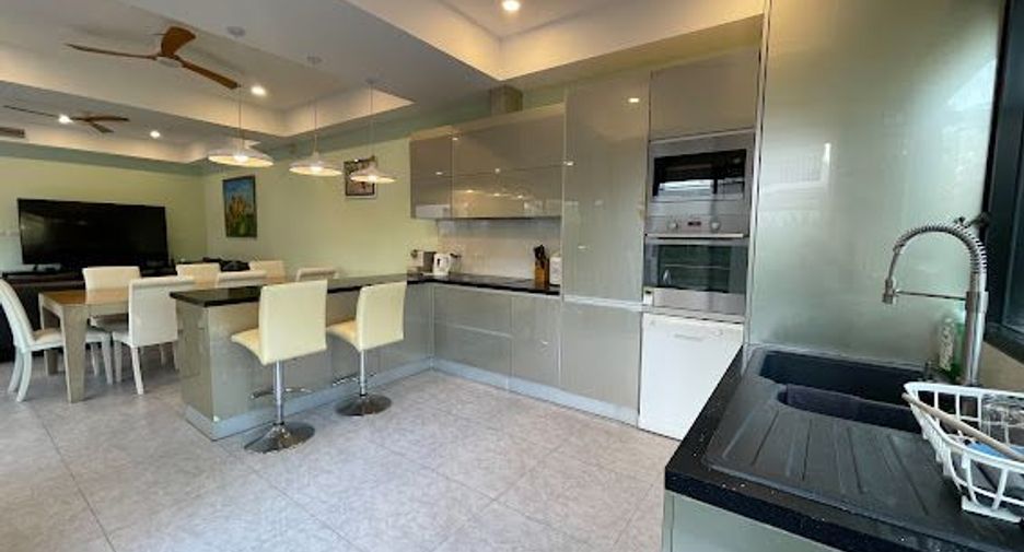 For rent 4 bedrooms villa in Thalang, Phuket