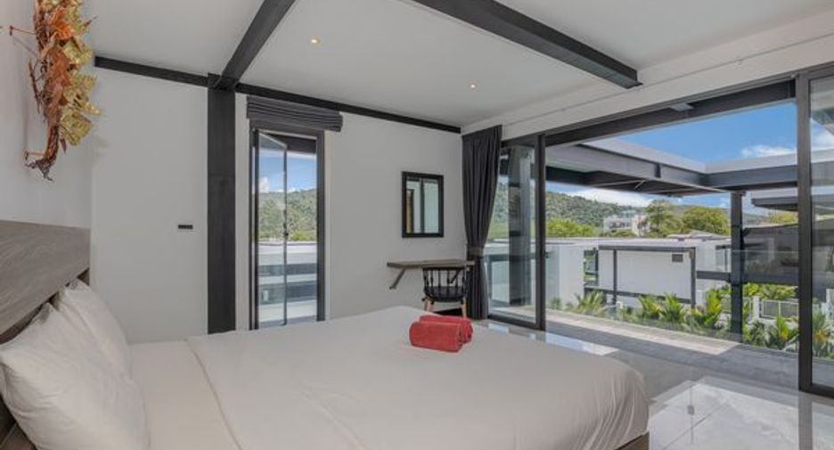 For sale 4 bedrooms villa in Mueang Phuket, Phuket