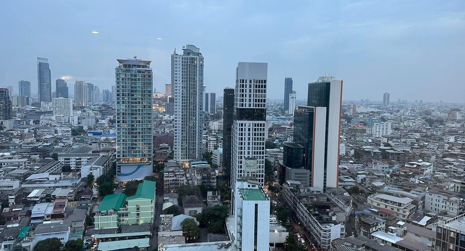 For rent studio condo in Bang Rak, Bangkok