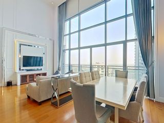 Condo en venta de 3 habitaciones en Khlong Toei, Bangkok